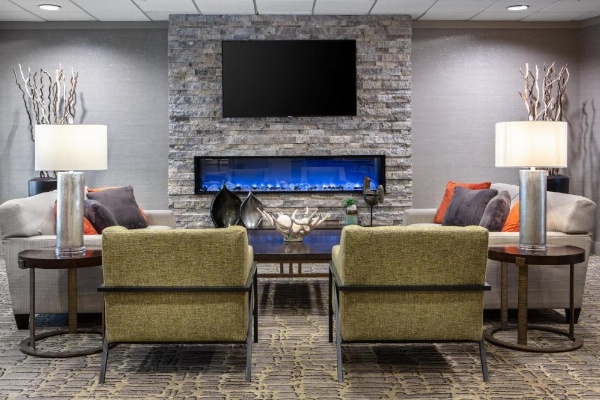 Holiday Inn Hotel & Suites Des Moines-Northwest image 11