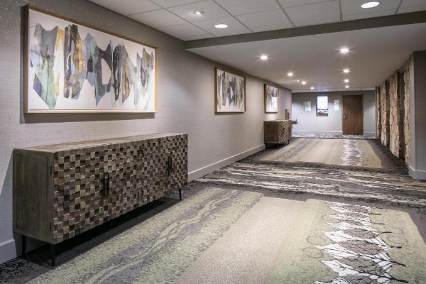 Holiday Inn Hotel & Suites Des Moines-Northwest image 14